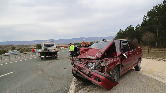 Batı Çevre Yolu'nda kaza! 4 yaralı