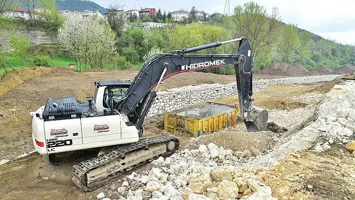 Belediye tam kapanma sürecinde çalışmalarını sürdürüyor