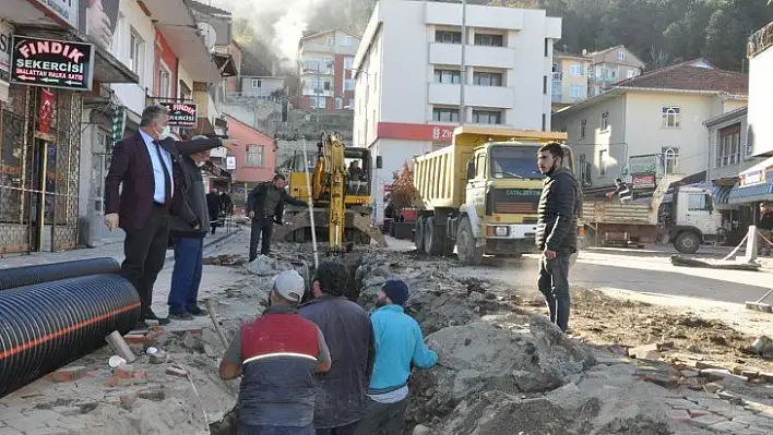 Çatalzeytin'de altyapı ve meydan düzenleme çalışmaları