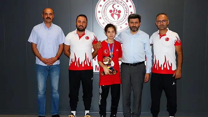 Çelik, Para Badminton'da Avrupa üçüncüsü