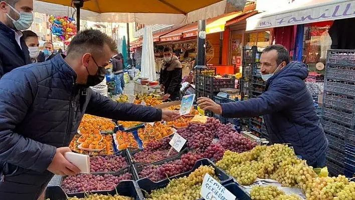 CHP'li heyet, esnafın ve vatandaşın sorunlarını dinledi