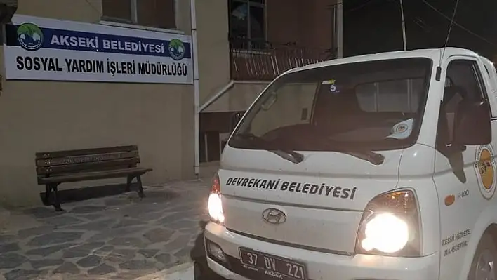 Devrekani Belediyesi'nden yangın bölgesine destek