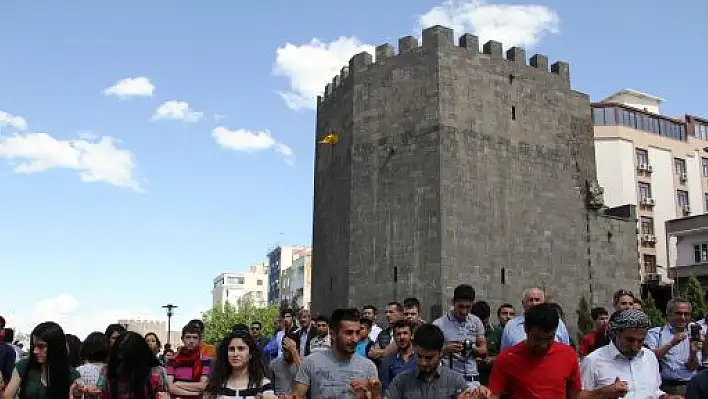 Diyarbakır'da Öcalan'ın Mesajı Okundu