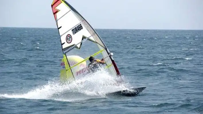 Dünyanın En İyi Windsurfçüleri Beylikdüzü'nde Yarışacak