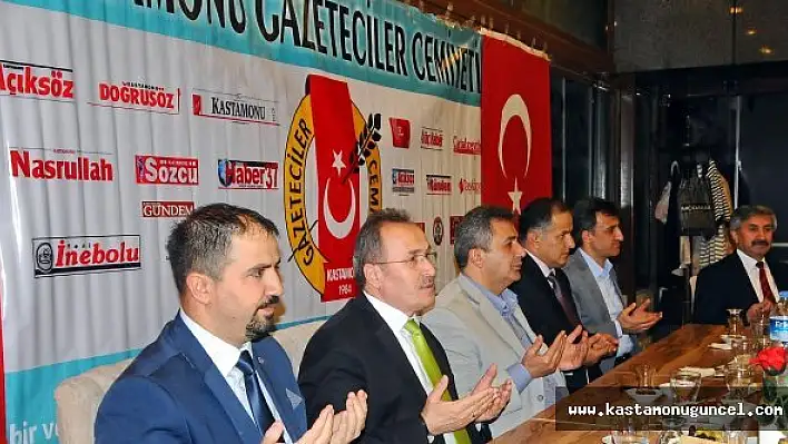 Gazeteciler ve Aileleri, İftarda Buluştu