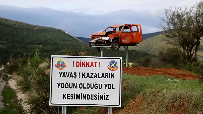 'Hasarlı' araçla trafik kazalarına farkındalık