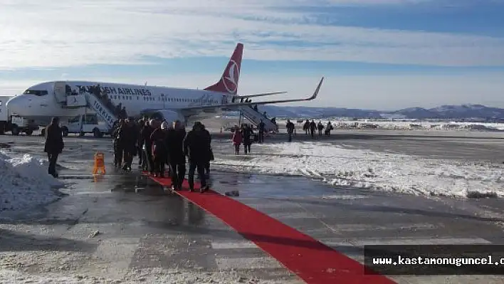 Havalimanında Karla Mücadele Çalışması