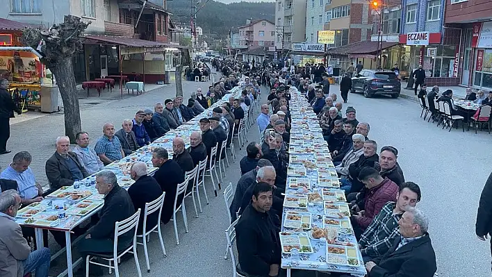 İğdir'de 200 metrelik 'birlik sofrası'