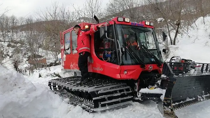 İki köydeki yaralı ve hastaya AFAD ve UMKE ekipleri ulaştı