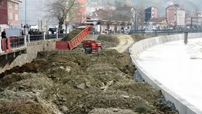 İnebolu'da örnek dere ıslah projesine başlandı