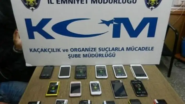 Karabük'te 17 Kaçak Telefon Ele Geçirildi 