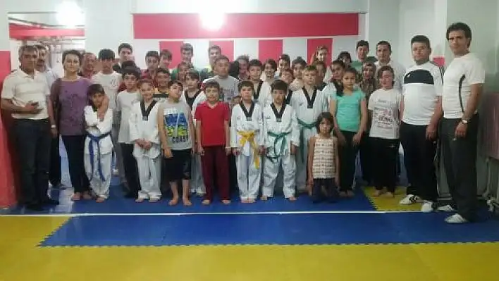 Kasem Taekwondo'da Kuşak Sınav Heyecanı