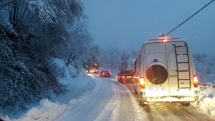 Kastamonu Bartın kara yolu ulaşıma kapandı