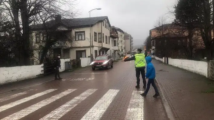 Kastamonu'da 'Önce Yaya' uygulaması yapıldı