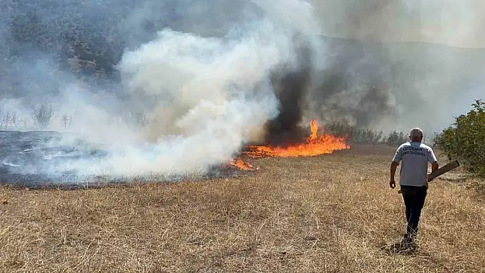 Korkutan arazi yangını