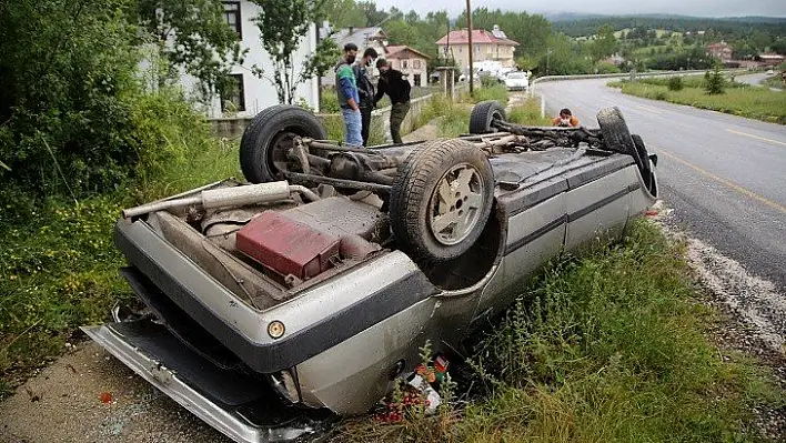 Kastamonu'da otomobil devrildi: 5 yaralı