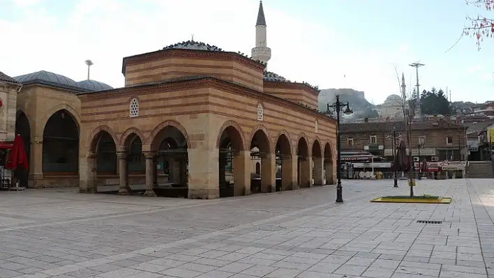 Kastamonu'da sokağa çıkma kısıtlaması nedeniyle sessizlik hakim