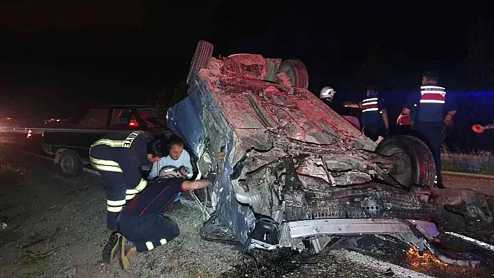 Zincirleme trafik kazası: 3 ölü, 5 yaralı