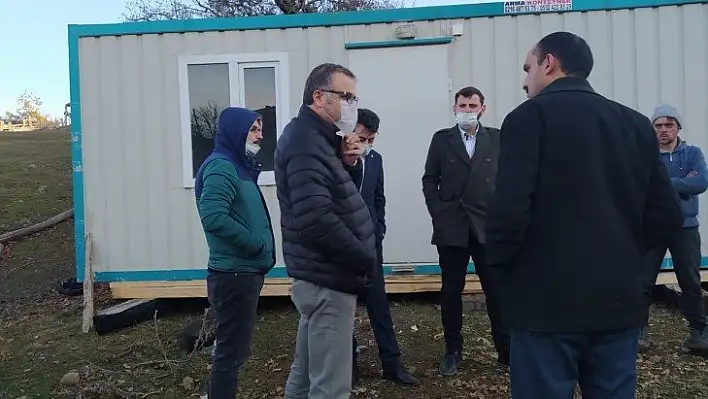 Kastamonu Deva Partisi'nden evi yanan aileye yardım