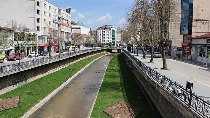 Kastamonu 'tam kapanmanın' ardından sessizliğe büründü