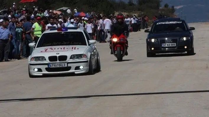 Kastamonu'da Drag Yarışları nefesleri kesti