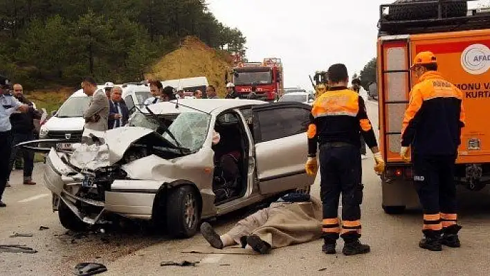 Kastamonu'da feci kaza: 2 ölü