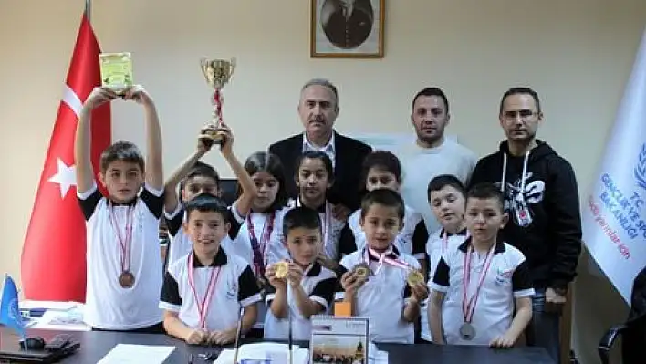 Kastamonulu Sporcular, Badminton'da Üç Madalya Kazandı