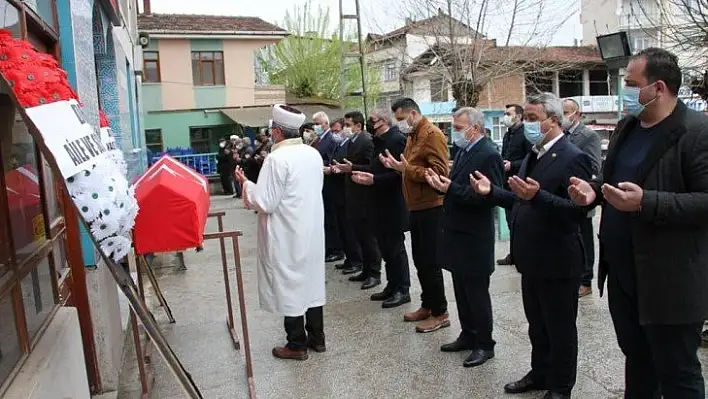 Kıbrıs gazisi Demiryapan son yolculuğuna uğurlandı