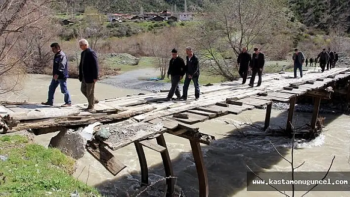 Köprüsü Yapılmayan Köylülerden, Eylem