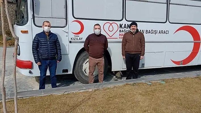 Kuzeykent Mahallesi'ndeki kan bağışına 30 kişi katıldı