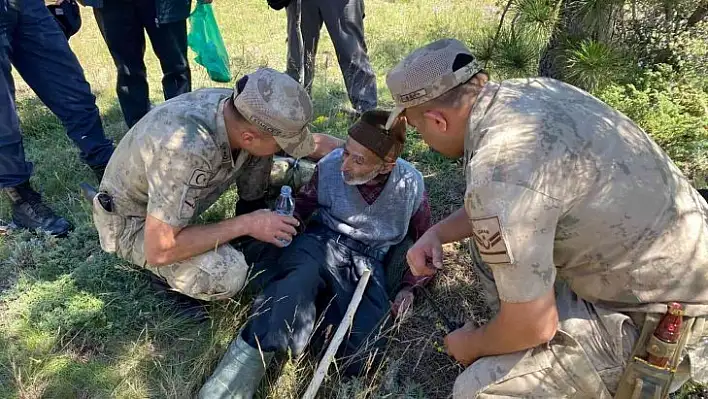 Ormanda kayboldu! 1 gün sonra jandarma buldu