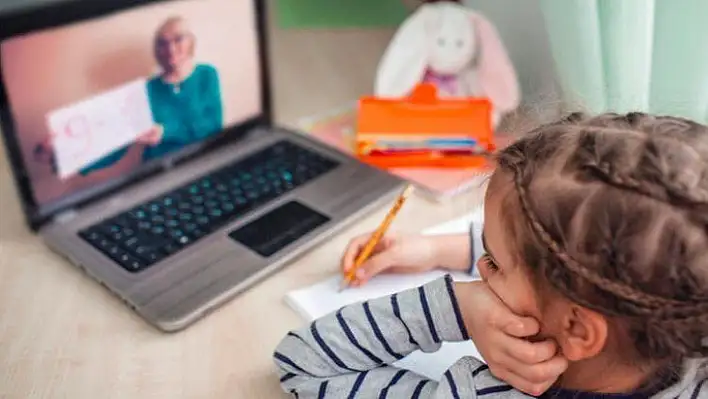 MEB 'Uzaktan eğitime devam edilecek'