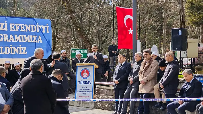 Mehmet Feyzi Efendi, kabri başında anıldı