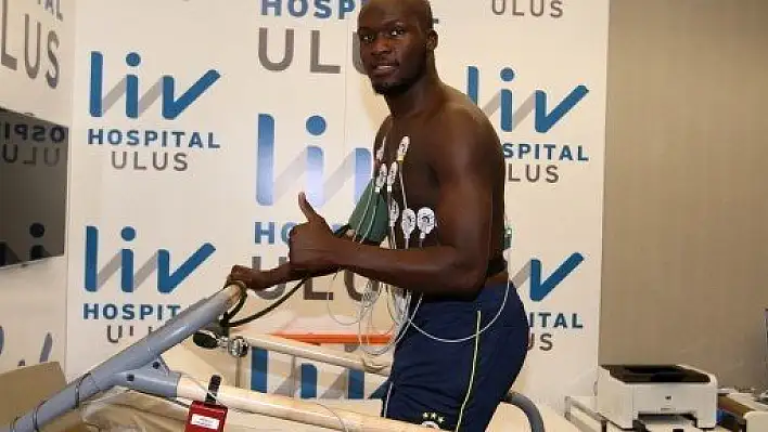 Moussa Sow, sağlık kontrollerinden geçti