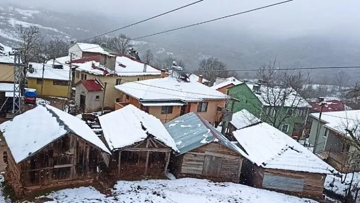 Namazdan sonra hayır yemeği dağıtınca olanlar oldu