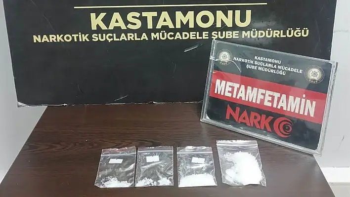 Narkotikten operasyon! 2 gözaltı