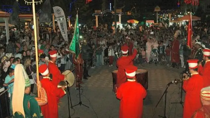 Odunpazarı Belediyesi Mehter Takımı Kastamonu'da Konser Verdi 