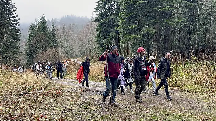 Öğrenciler doğada kamp yaptı