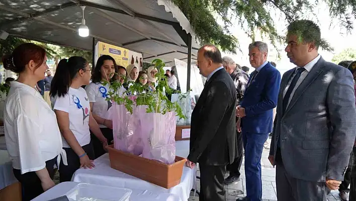 Öğrencilerin 52 projesi beğeniye sunuldu