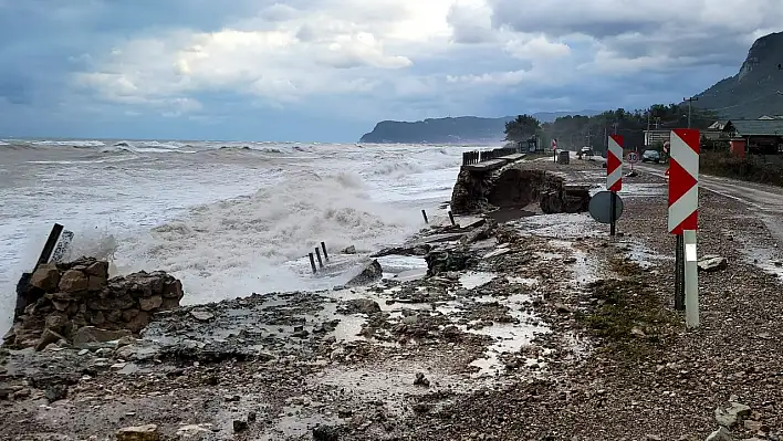 Olumsuz hava koşullarından 5 ilçe etkilendi