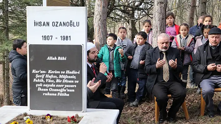 Ozanoğlu, ölümünün 43. yılında anıldı