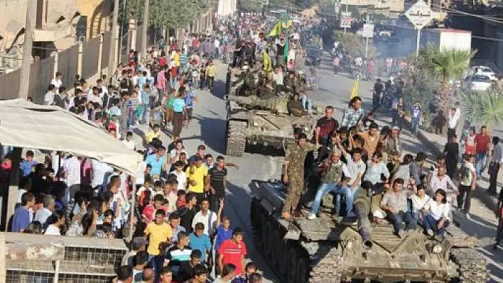 PKK/PYD'nin eline geçen Esed'in tankları Afrin'e ulaştı