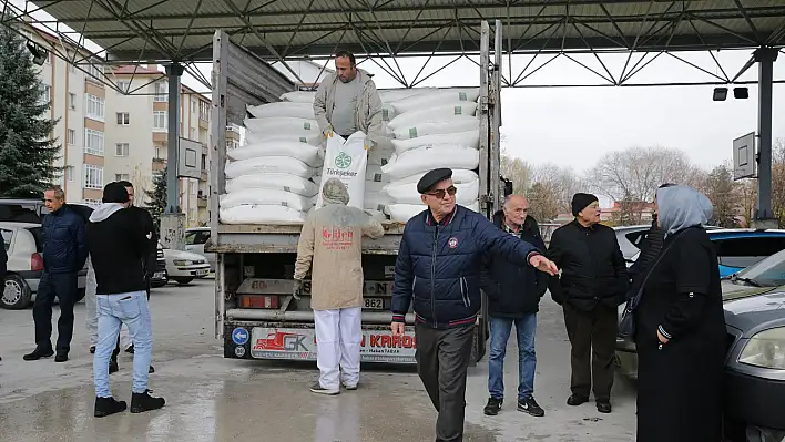 Şeker fabrikasından Bolu'daki arıcılara 69 ton şeker