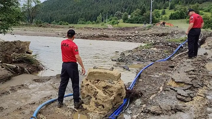 Selde kaybolan genci arama çalışmaları sürüyor