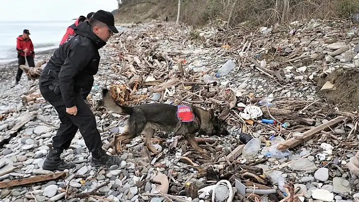 Selde kaybolan kişileri arama çalışmaları sürüyor