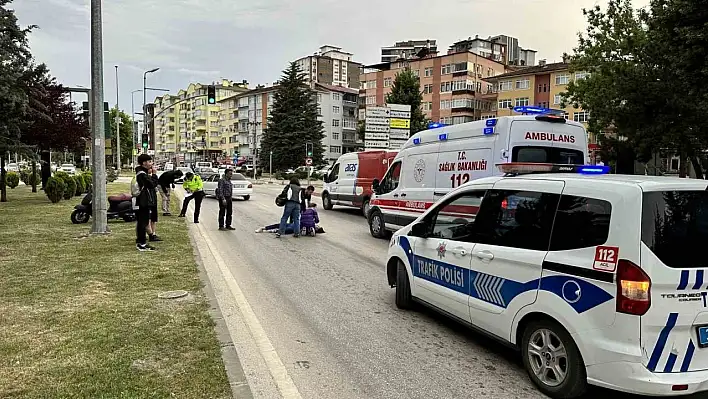 Motosikletten düşen kadın yaralandı