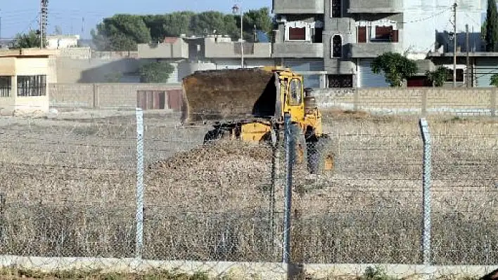 Sınırda PYD'nin Mevzi Hazırlığı 