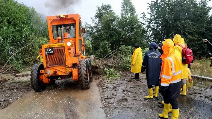 Sinop, Bartın ve Kastamonu'daki sel bölgelerinde çalışmalar sürüyor