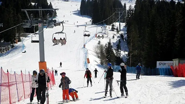 Son yağışlar Ilgaz Dağı'ndaki kayak merkezlerinde sezonu uzatacak