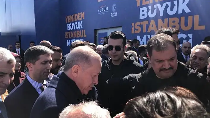 Staj mağdurları İstanbul'da köşe kapmaca oynadı